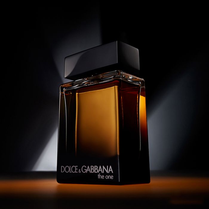 Thiết kế chai nước hoa Dolce & Gabbana The One Nam tính, sang trọng